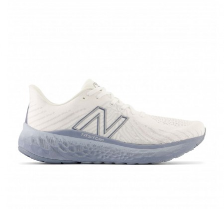 new balance vongo stability running shoe in white