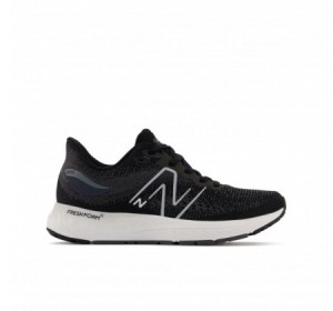 New Balance Big Kids Fresh Foam X 880v12 Runnung shoes Black w/ white sole