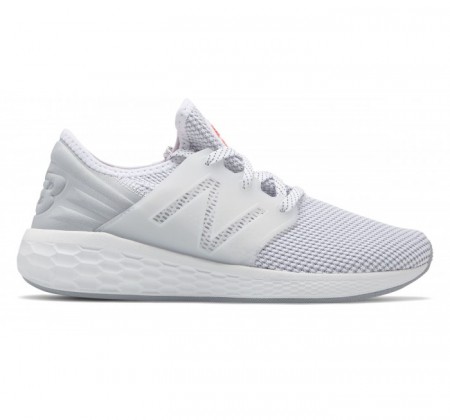 gray and white new balance shoes