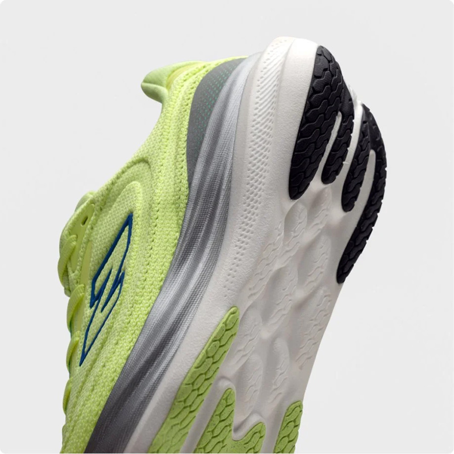 1080v15 Rubber outsole